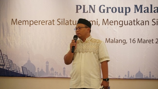 Manajer PLN UP3 Malang Agung Wibowo saat memberikan sambutan. (Foto: istimewa)