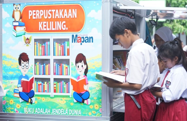 Perpustakaan keliling.