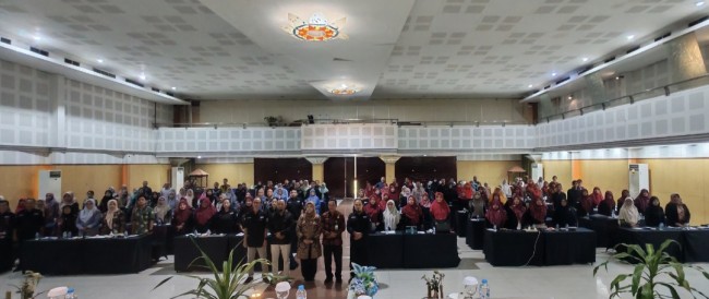 Foto bersama para narasumber dan peserta. (Foto: istimewa)