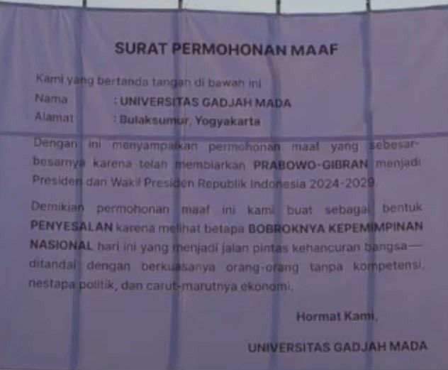 Isi tulisan spanduk permohonan maaf UGM. (Foto: X)