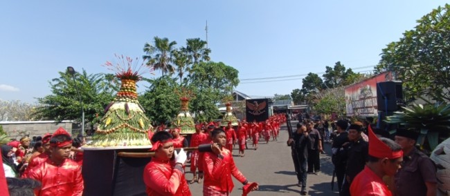Gunungan