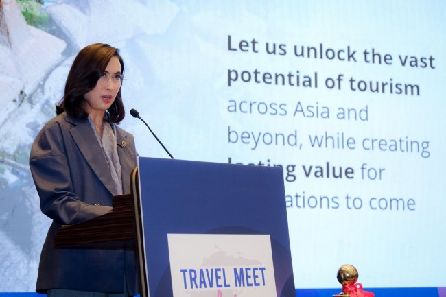 Momen Menteri Pariwisata Republik Indonesia Widiyanti Putri Wardhana saat memberikan sambutan di ajang Travel Meet Asia (TMA) 2026. (Foto: istimewa)