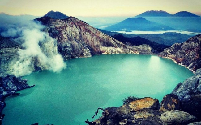Kawah Ijen. (Foto laman tripadvisor)