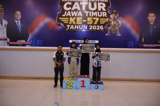 Perih medali emas Nuraqeela Callista Naura Kategori D Putri U-13. (Foto: istimewa)